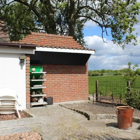 Monteurzimmer Ausma Boen 1 - Vakantiewoning De Gouden Droom * Bunde (Lower Saxony)